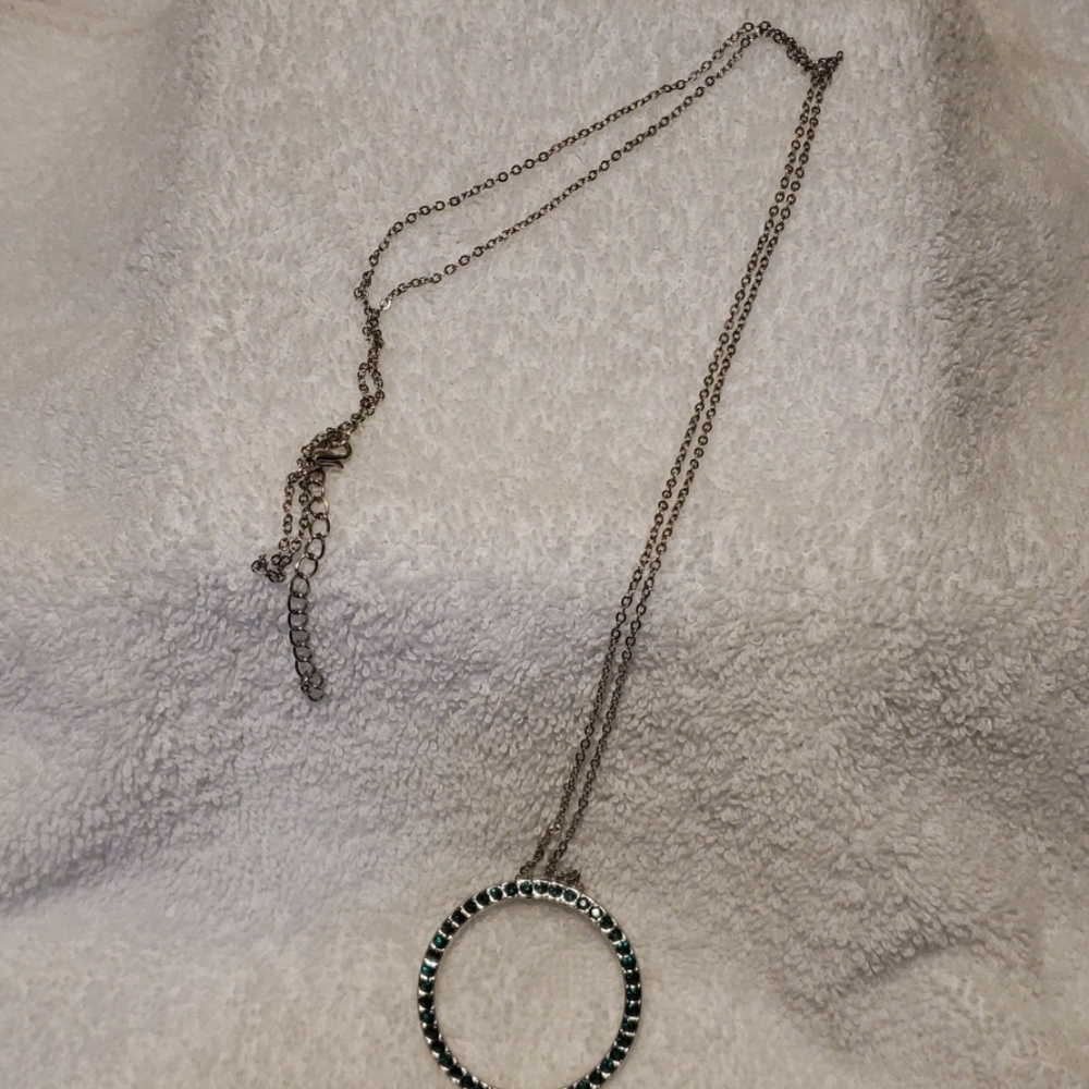 Emerald circle pendant